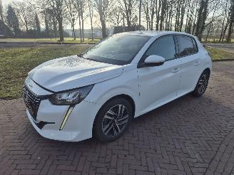 skadebil auto Peugeot 208 1.2 Pure Tech Allure Pack 2021/12