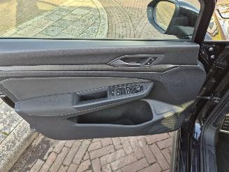 Volkswagen Golf 2.0 TDI GTD PANO picture 9