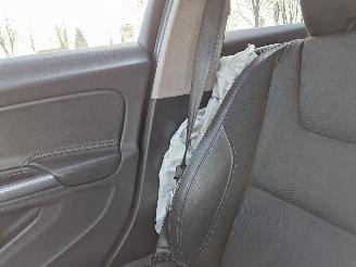 Volvo V-60 2.4 D6 Twin Engine picture 15