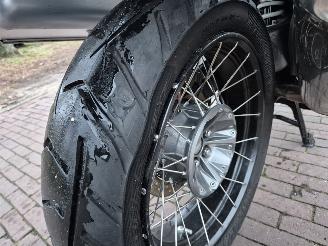 Honda VFR 1200 F ABS DCT Automaat! picture 17