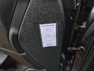 Volvo V-90 2.0 B4 Inscription picture 15