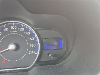 Hyundai I-10 1.1 active picture 10