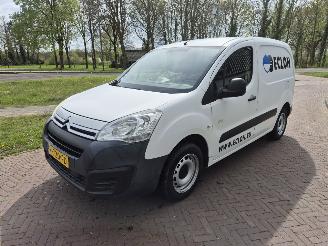 krockskadad bil bedrijf Citroën Berlingo 1.6 BLEU HDI 75 2017/3