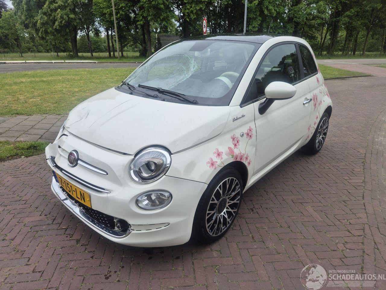 Fiat 500 1.0 HYBRID RED