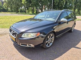 Unfallwagen Volvo V-70 2.0T R-EDITION 2011/4