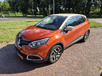 krockskadad bil auto Renault Captur 0.9 TCe Dynamic 2013/7