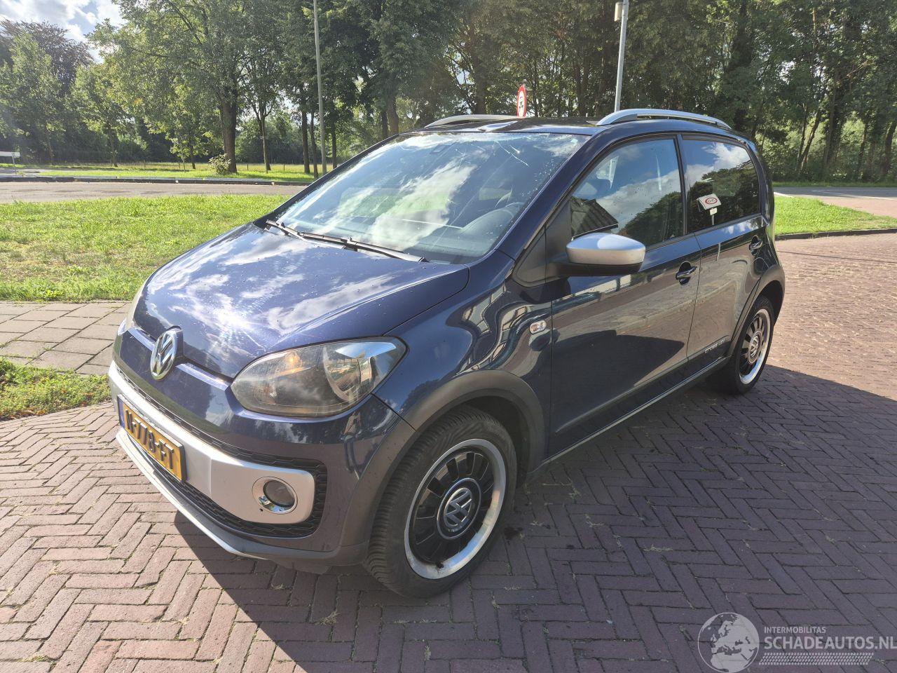 Volkswagen Up! 1.0 MPI CROSS UP