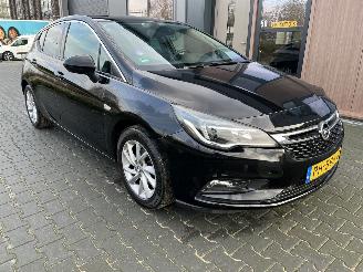 Vaurioauto  passenger cars Opel Astra 1.0 Innovation  77kw Navi Camera PDC Clima Keyles Cruise 2017/6