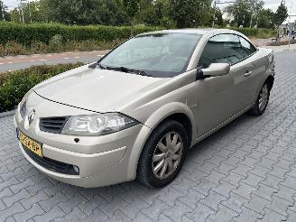 Auto incidentate Renault Mégane Coupé-Cabriolet 1.6-16V Tech Line 2006/4