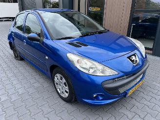 uszkodzony samochody osobowe Peugeot 206+ 1.4 XS  airco 2010/3