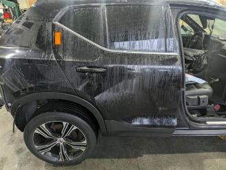 Vrakbiler auto Volvo XC40 XC40 (XZ), SUV, 2017 1.5 T4 Plug-in Hybrid 12V 2020/11