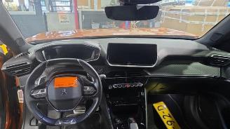 Peugeot 2008 2008 (UD/UK/UR/US/UX), MPV, 2019 1.2 VTi 12V PureTech 130 picture 5