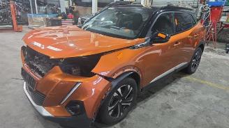 Salvage car Peugeot 2008 2008 (UD/UK/UR/US/UX), MPV, 2019 1.2 VTi 12V PureTech 130 2020/3