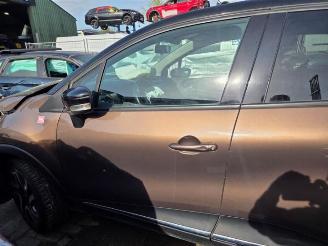 Vrakbiler auto Renault Captur Captur (2R), SUV, 2013 1.2 TCE 16V EDC 2015/5