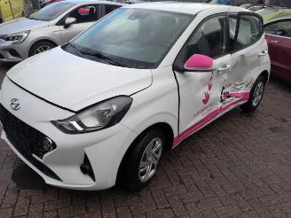Vrakbiler auto Hyundai I-10 i10, Hatchback, 2019 1.0 12V 2022/11