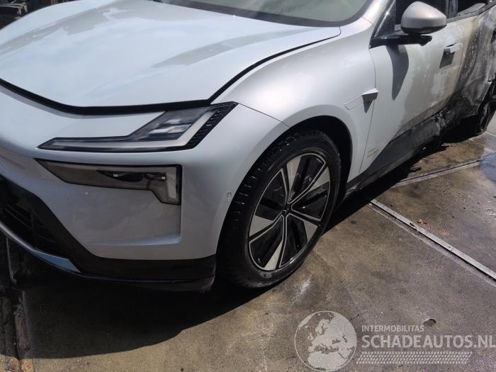 Polestar 4 Polestar 4, SUV, 2023 Long Range Single Motor 100 kWh