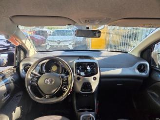 Toyota Aygo Aygo (B40), Hatchback, 2014 1.0 12V VVT-i picture 2