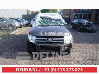 Mitsubishi Pajero Pajero Hardtop (V6/7), Terreinwagen, 2000 / 2006 3.2 DI-D 16V Van picture 12