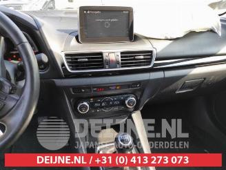 Mazda 3 3 (BM/BN), Hatchback, 2013 / 2019 2.2 SkyActiv-D 150 16V picture 14