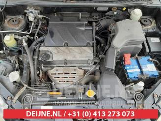 Mitsubishi Outlander Outlander (CU), SUV, 2001 / 2007 2.4 16V 4x4 picture 23