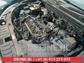 Kia Sorento Sorento II (XM), SUV, 2009 / 2015 2.2 CRDi 16V VGT 4x4 picture 30