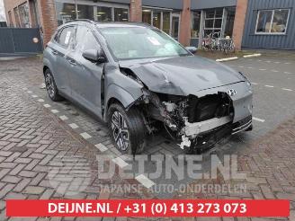 Vrakbiler auto Hyundai Kona Kona (OS), SUV, 2017 / 2023 64 kWh 2021/3