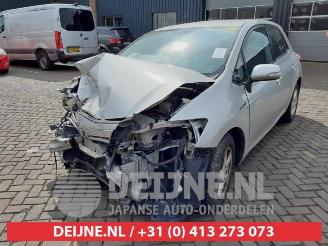 Toyota Auris Auris (E15), Hatchback, 2006 / 2012 1.8 16V HSD Full Hybrid picture 3
