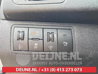 Kia Venga Venga, MPV, 2010 / 2019 1.4 CVVT 16V picture 19