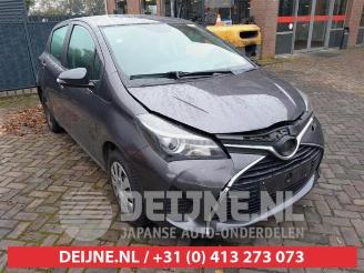 demontáž osobní automobily Toyota Yaris Yaris III (P13), Hatchback, 2010 / 2020 1.33 16V Dual VVT-I 2016/9