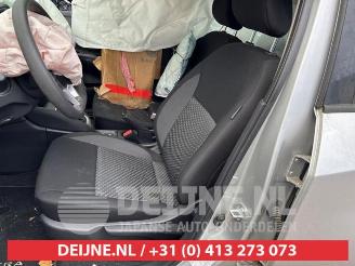 Nissan Micra Micra (K14), Hatchback, 2016 / 2025 1.0 IG-T 92 picture 23