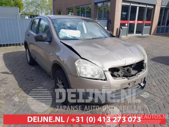 Nissan Qashqai Qashqai (J10), SUV, 2007 / 2014 1.6 16V