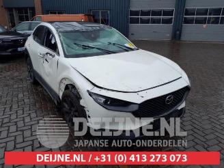 Dezmembrări autoturisme Mazda CX-30 CX-30 (DM), SUV, 2019 2.0 e-SkyActiv-G 122 16V 2020