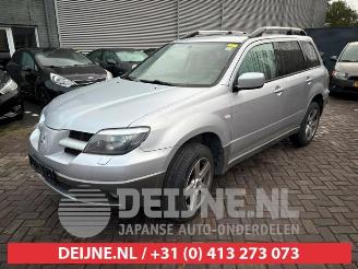Mitsubishi Outlander Outlander (CU), SUV, 2001 / 2007 2.0 16V 4x4 picture 3