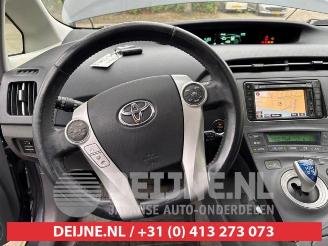 Toyota Prius Prius (ZVW3), Hatchback, 2009 / 2016 1.8 16V picture 18