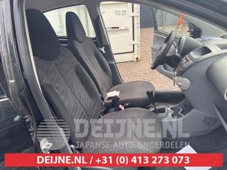 Toyota Aygo Aygo (B10), Hatchback, 2005 / 2014 1.0 12V VVT-i picture 23