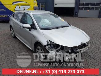 Auto da rottamare Suzuki Swace Swace, Combi 5-drs, 2020 1.8 16V Hybrid 2022/3