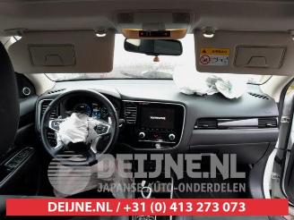 Mitsubishi Outlander  picture 18