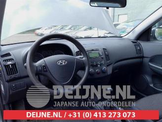 Hyundai I-30 i30 Crosswagon (WWH), Combi, 2007 / 2012 1.6 CVVT 16V picture 20