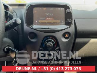 Toyota Aygo Aygo (B40), Hatchback, 2014 1.0 12V VVT-i picture 19