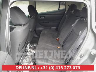 Nissan Leaf Leaf (ZE0), Hatchback, 2010 / 2017 Leaf picture 14