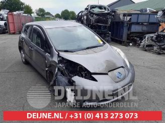 Vrakbiler auto Nissan Leaf Leaf (ZE0), Hatchback, 2010 / 2017 Leaf 2016