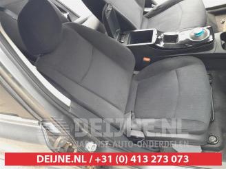 Nissan Leaf Leaf (ZE0), Hatchback, 2010 / 2017 Leaf picture 16