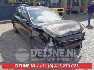 Vrakbiler auto Hyundai I-30 i30 Wagon (PDEF5), Combi, 2017 1.0 T-GDI 12V 2017/6