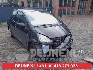 Uttjänta bilar auto Toyota Aygo Aygo (B10), Hatchback, 2005 / 2014 1.0 12V VVT-i 2010/5