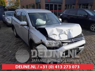 rozbiórka samochody osobowe Mitsubishi Outlander Outlander (GF/GG), SUV, 2012 / 2022 2.0 16V PHEV 4x4 2015/7
