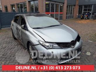 Démontage voiture Toyota Auris Auris (E18), Hatchback 5-drs, 2012 / 2019 1.8 16V Hybrid 2015/2