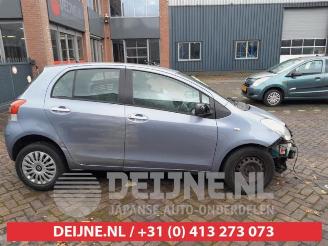 Toyota Yaris Yaris II (P9), Hatchback, 2005 / 2014 1.33 16V Dual VVT-I picture 9