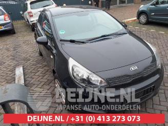 Vrakbiler auto Kia Rio Rio III (UB), Hatchback, 2011 / 2017 1.2 CVVT 16V 2014/7