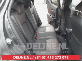 Toyota C-HR C-HR (X1,X5), SUV, 2016 1.8 16V Hybrid picture 16