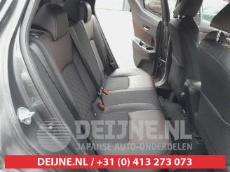 Toyota C-HR C-HR (X1,X5), SUV, 2016 1.8 16V Hybrid picture 16